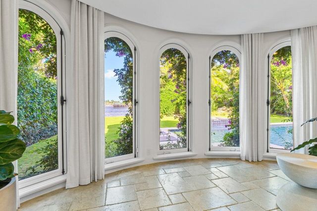 350 E Ocean Avenue, Lantana, FL 33462