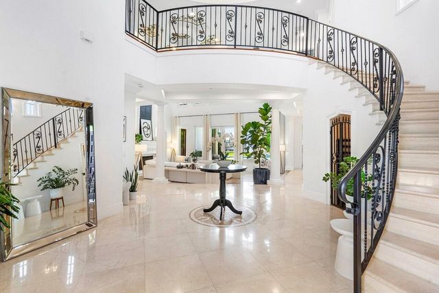 350 E Ocean Avenue, Lantana, FL 33462