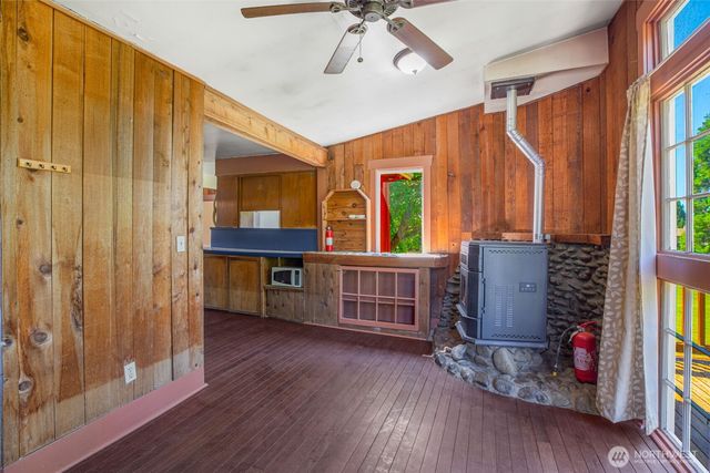 5609 318th Avenue NE, Carnation, WA 98014