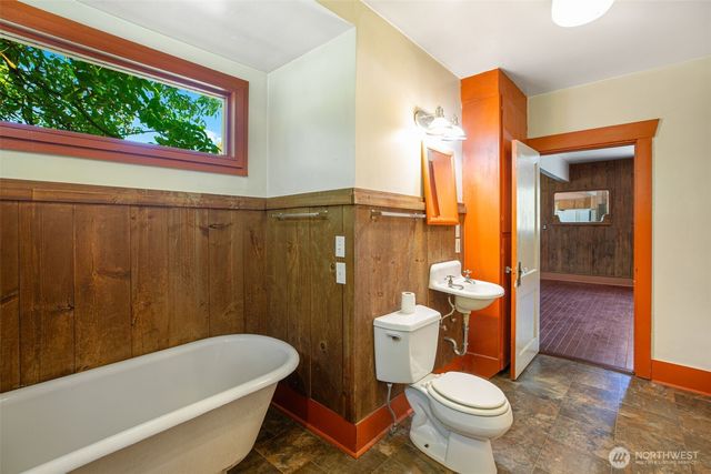 5609 318th Avenue NE, Carnation, WA 98014