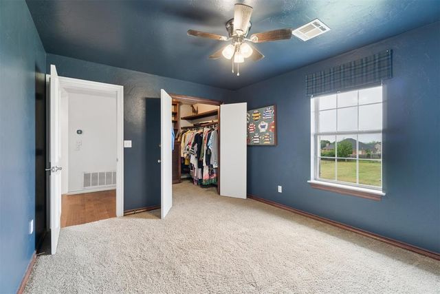 4080 Darril Road, Edmond, OK 73025