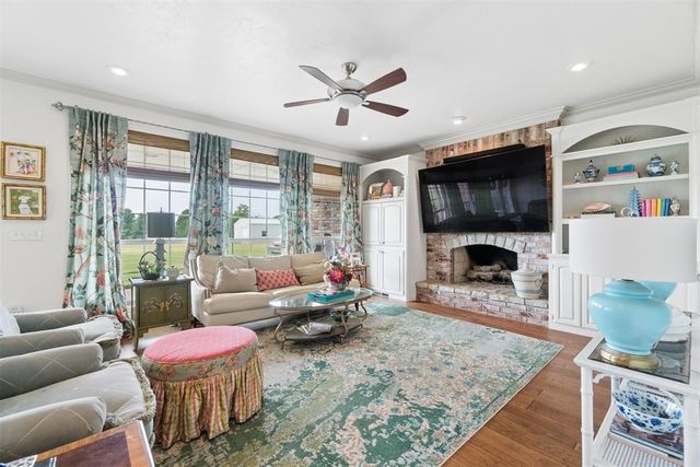 4080 Darril Road, Edmond, OK 73025