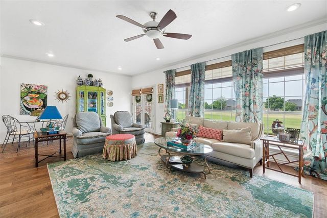 4080 Darril Road, Edmond, OK 73025