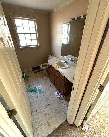 18 Anthony Dr, Barnstable, MA 02601