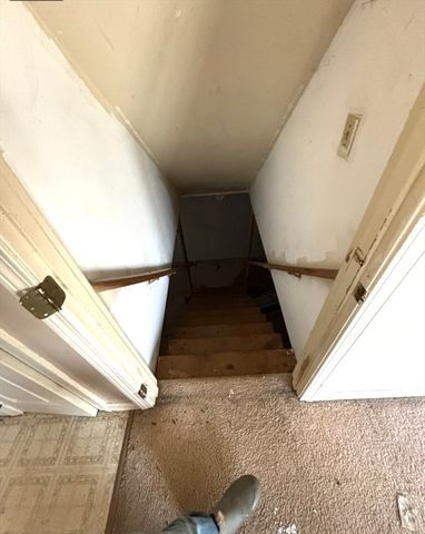 18 Anthony Dr, Barnstable, MA 02601