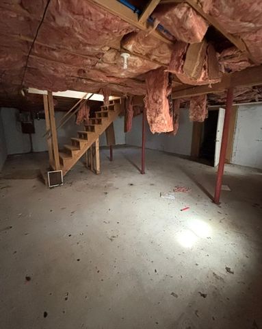 18 Anthony Dr, Barnstable, MA 02601