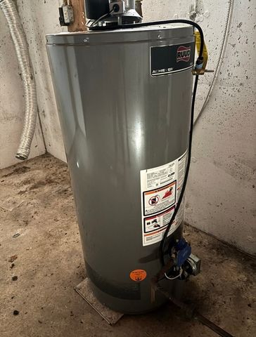 18 Anthony Dr, Barnstable, MA 02601