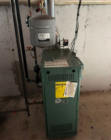 18 Anthony Dr, Barnstable, MA 02601