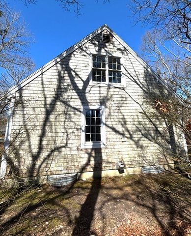 18 Anthony Dr, Barnstable, MA 02601