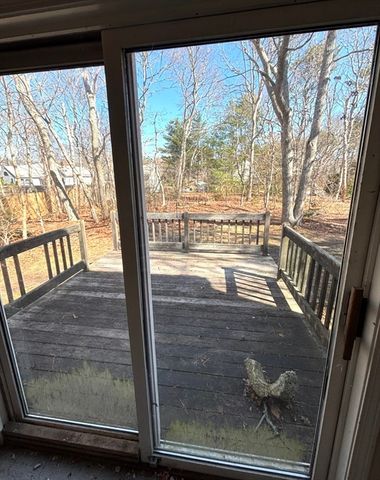 18 Anthony Dr, Barnstable, MA 02601