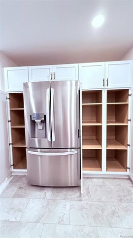 22304 California Street, Saint Clair Shores, MI 48080