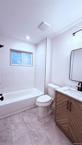 22304 California Street, Saint Clair Shores, MI 48080