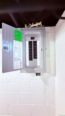 22304 California Street, Saint Clair Shores, MI 48080