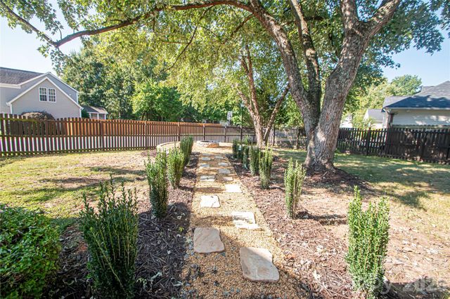 5101 Ashie Avenue, Matthews, NC 28104