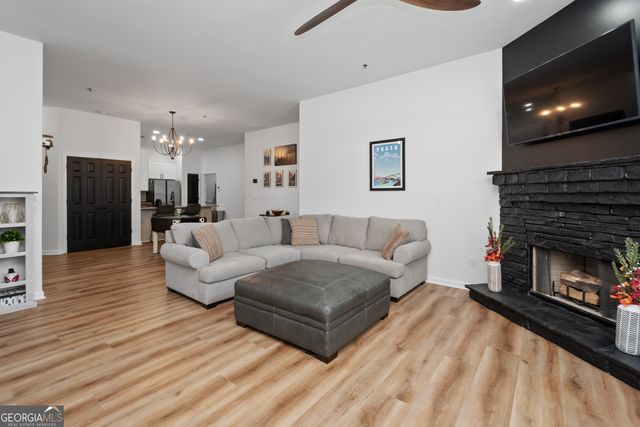 71 Thomaston Street, Newnan, GA 30263