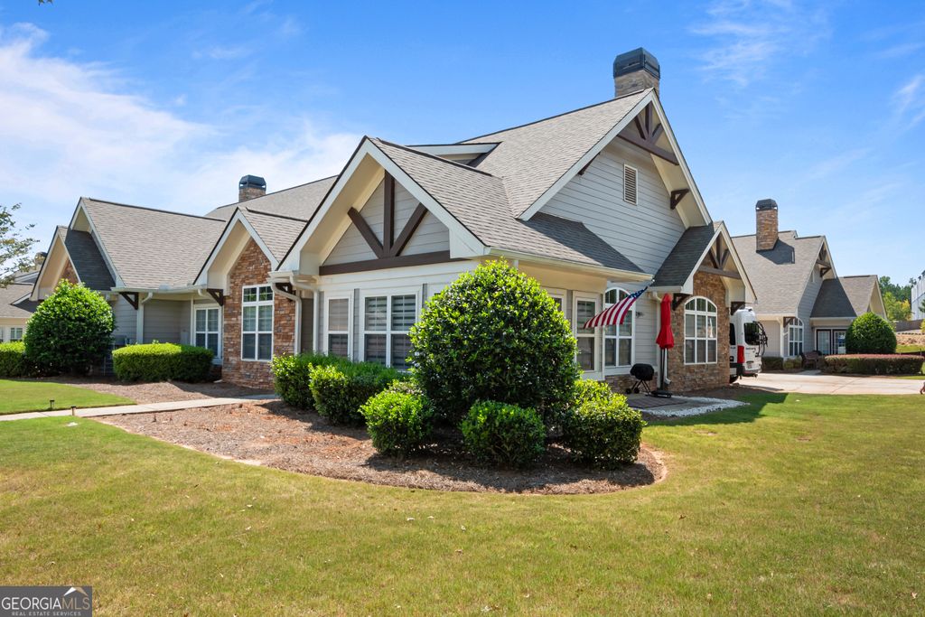 71 Thomaston Street, Newnan, GA 30263