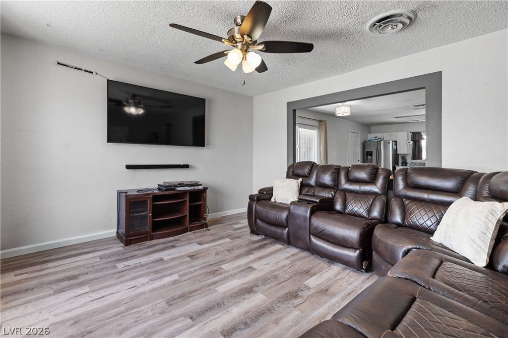 4314 Swandale Avenue, Las Vegas, NV 89121 — photo 2