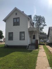 1202 S 4TH Street, Springfield, IL 62703