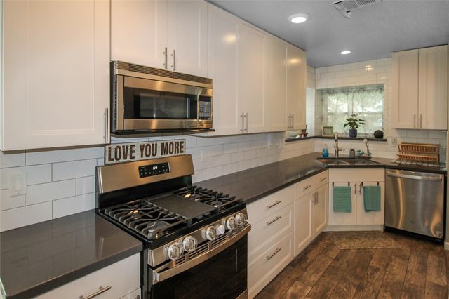 3130 Ashlock Drive, Houston, TX 77082