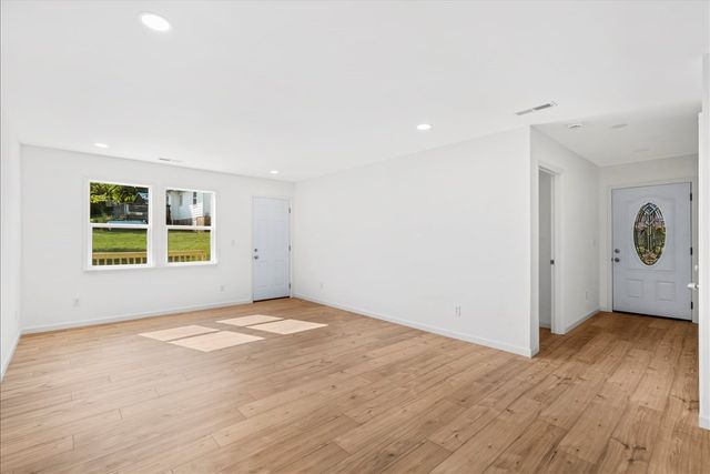 6 Catherine Street, Rossville, GA 30741