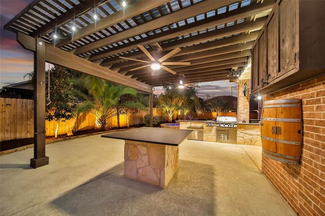 3302 Mallard Run Court, Katy, TX 77494