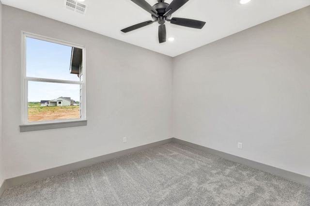 5530 W 42nd Street South, Wichita, KS 67215