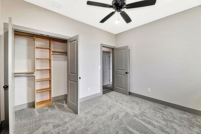 5530 W 42nd Street South, Wichita, KS 67215