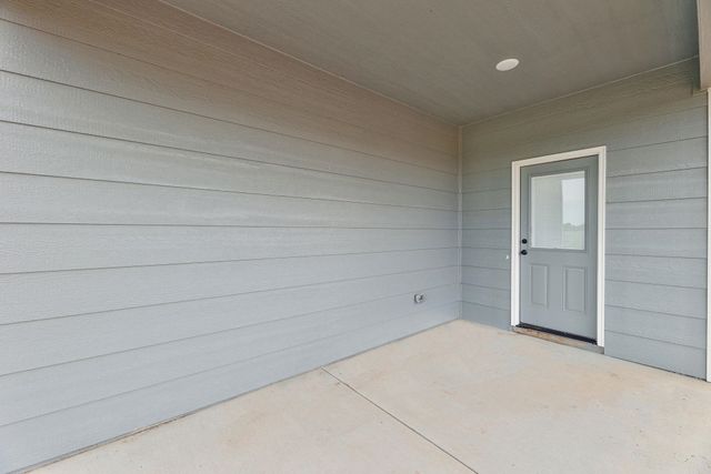 5530 W 42nd Street South, Wichita, KS 67215