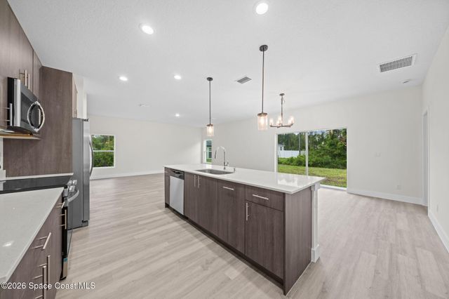 1240 Cogan Drive SE, Palm Bay, FL 32909