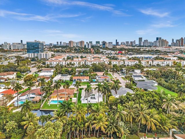 20120 NE 25th Ct, Miami, FL 33180