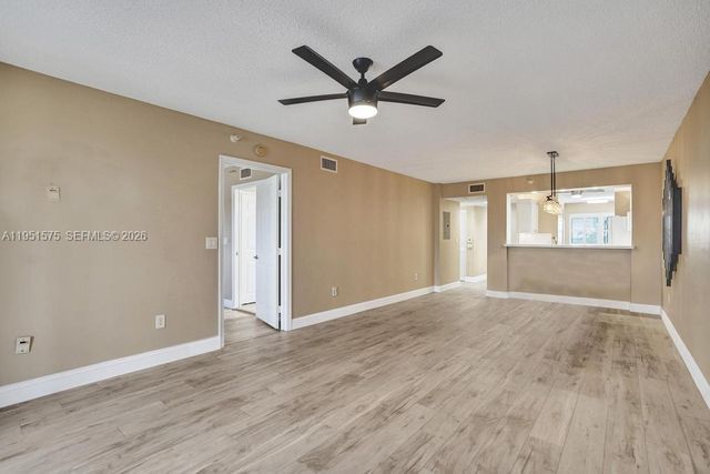 7763 Southampton Ter 403, Tamarac, FL 33321