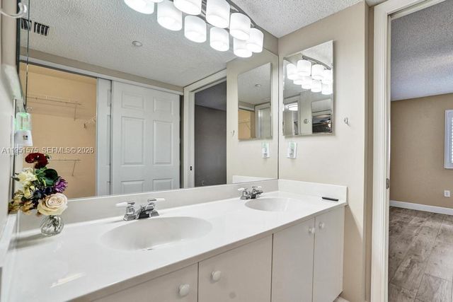 7763 Southampton Ter 403, Tamarac, FL 33321