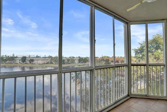 7763 Southampton Ter 403, Tamarac, FL 33321