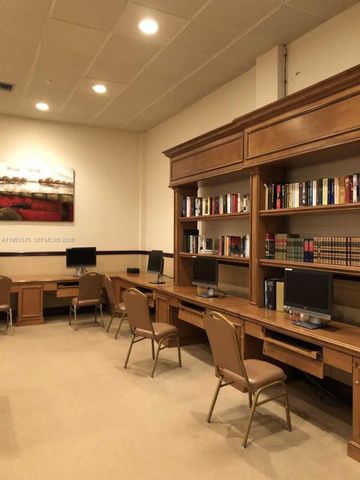 7763 Southampton Ter 403, Tamarac, FL 33321