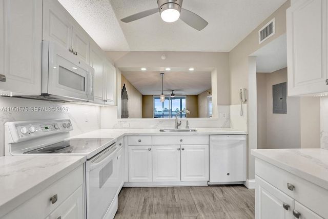 7763 Southampton Ter 403, Tamarac, FL 33321