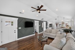 8 S Eugenia Place NW, Atlanta, GA 30318