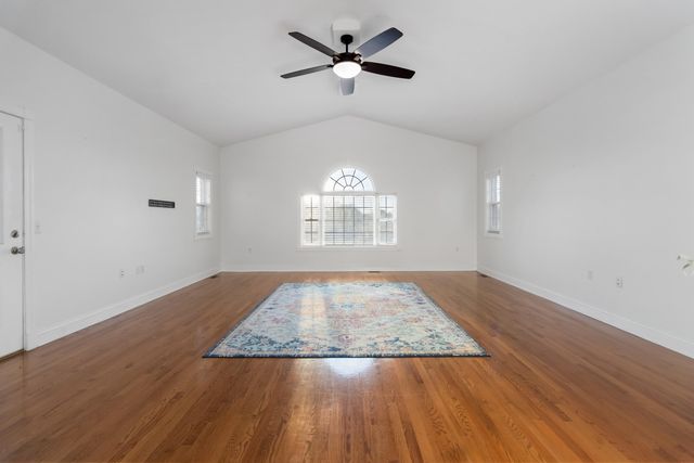 139 Beechwood Drive, London, KY 40744