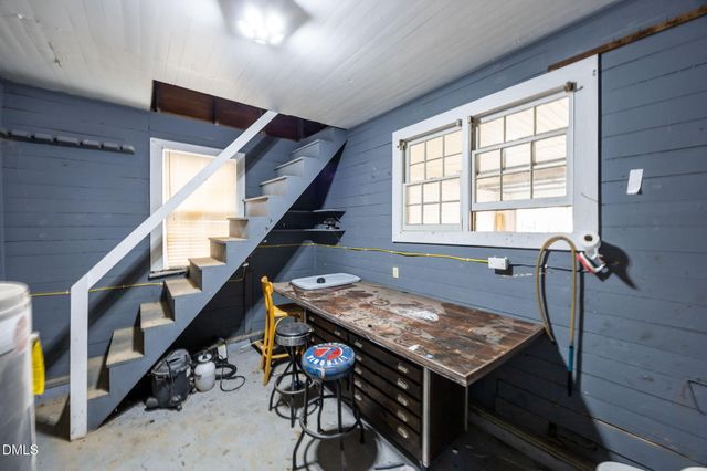 1001 N Orange Avenue, Dunn, NC 28334