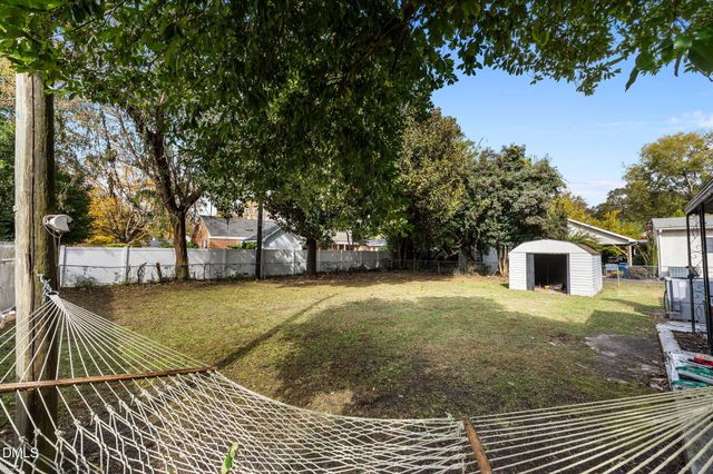 1001 N Orange Avenue, Dunn, NC 28334