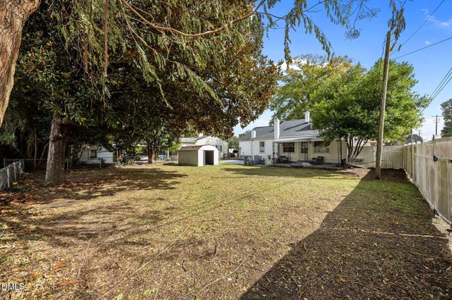 1001 N Orange Avenue, Dunn, NC 28334