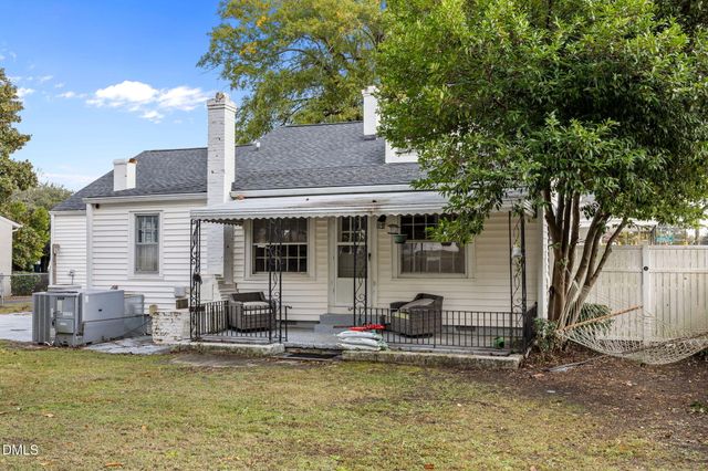 1001 N Orange Avenue, Dunn, NC 28334