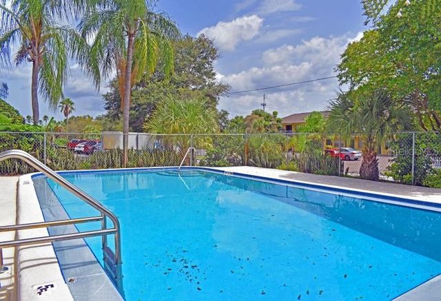 2 N FERNWOOD AVENUE 14, Clearwater, FL 33765