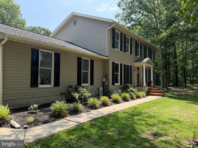 15 DOROTHY MEEKS, Pasadena, MD 21122