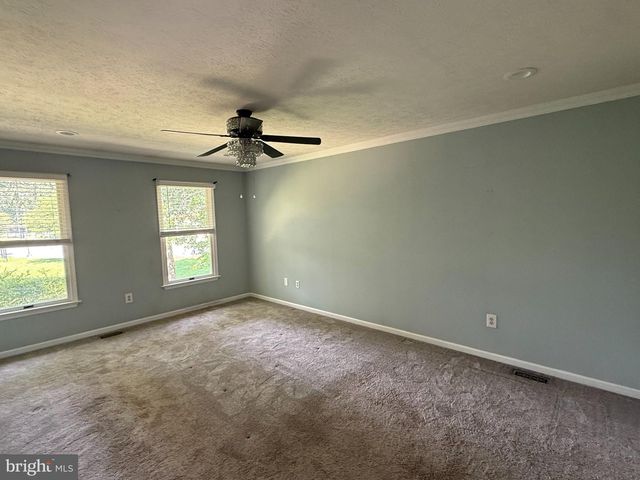 15 DOROTHY MEEKS, Pasadena, MD 21122
