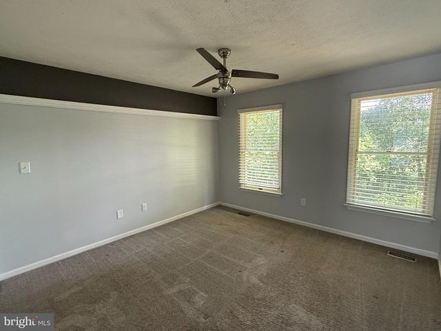 15 DOROTHY MEEKS, Pasadena, MD 21122