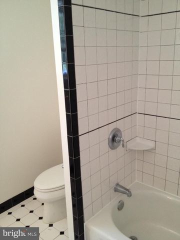 7017 MURRAY LN, Annandale, VA 22003