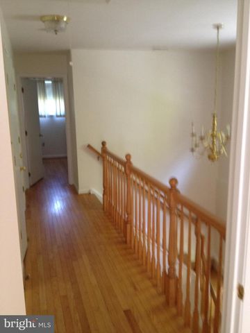 7017 MURRAY LN, Annandale, VA 22003