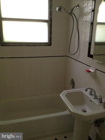 7017 MURRAY LN, Annandale, VA 22003