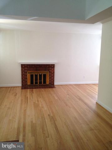 7017 MURRAY LN, Annandale, VA 22003