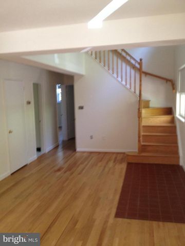 7017 MURRAY LN, Annandale, VA 22003